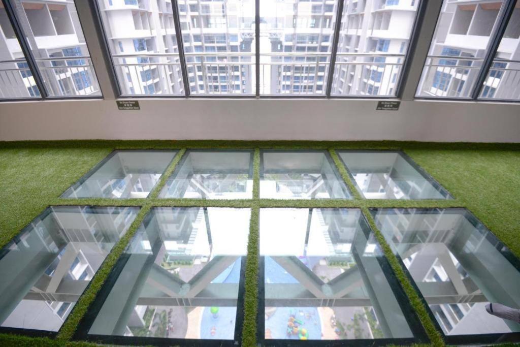 Appartamento Cozy Haven Atlantis With Large Swimming Pool Malacca Esterno foto